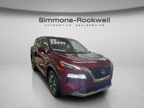 Used 2023 Nissan Rogue SV AWD/4WD image 7