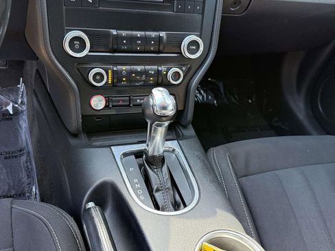 Used 2019 Ford Mustang Coupe RWD image 22