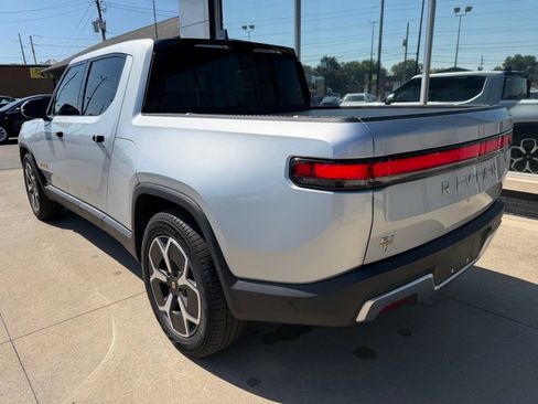 Used 2023 Rivian R1T Adventure AWD/4WD image 3
