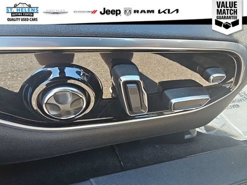 Used 2024 Jeep Wagoneer Limited AWD/4WD image 19
