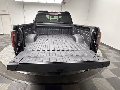 Certified 2025 GMC Sierra 2500 AT4 w/ AT4 Premium Plus Package image 36