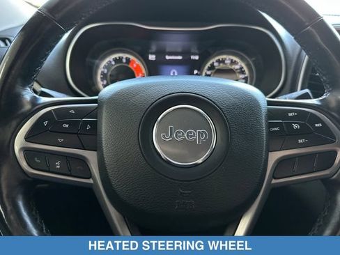 Used 2021 Jeep Cherokee Latitude Lux w/ Comfort/Convenience Group FWD image 25