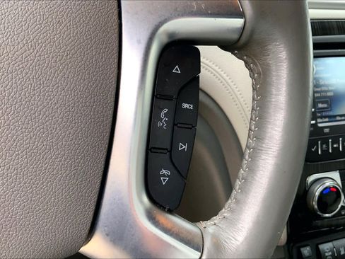 Used 2016 Chevrolet Traverse LTZ image 23