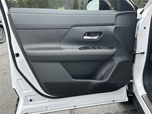 New 2026 Nissan Kicks SV w/ Illumination Package image 11