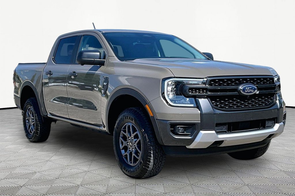 Certified 2025 Ford Ranger XLT w/ Technology Package AWD/4WD image 12