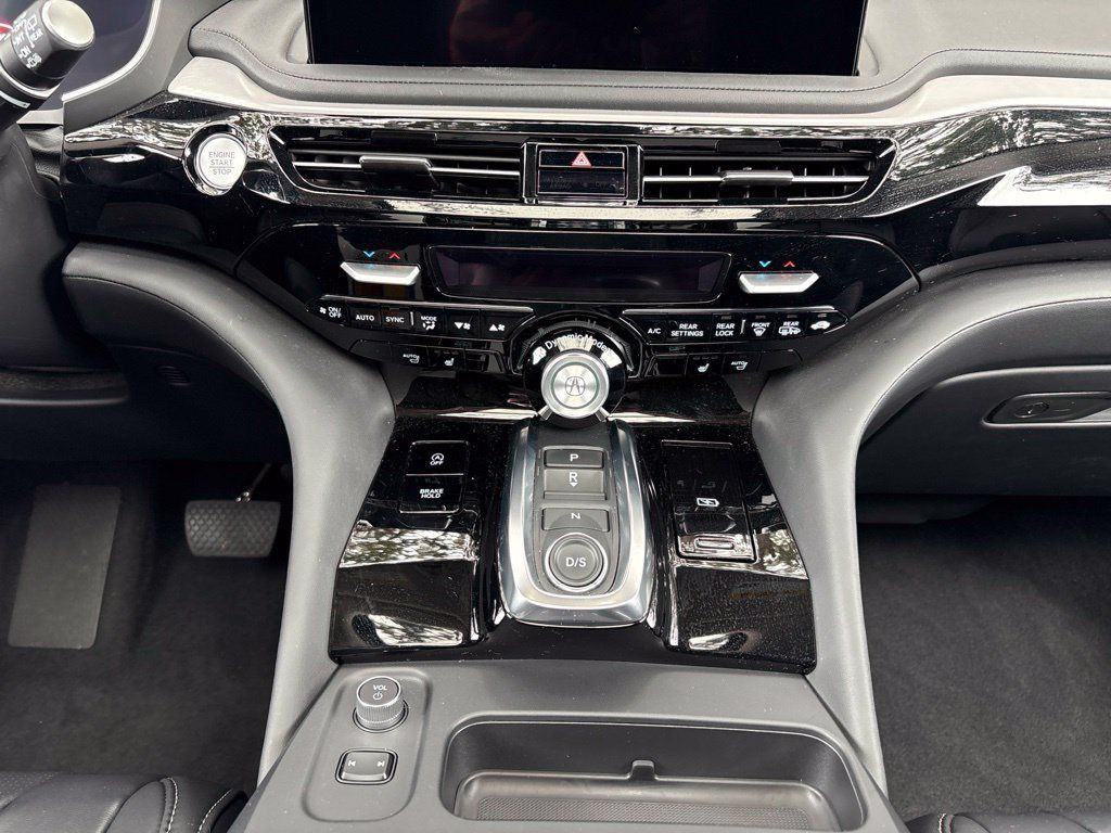 Used 2026 Acura MDX w/ Technology Package FWD image 25