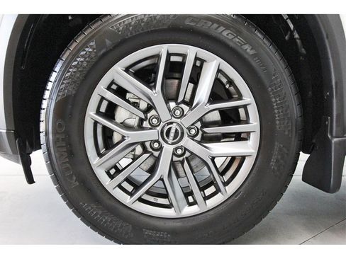 Certified 2024 Nissan Rogue S image 29