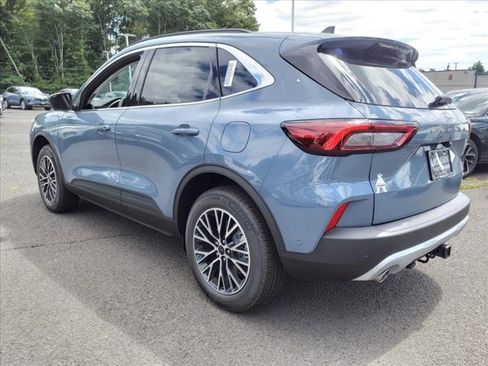 New 2024 Ford Escape SE w/ PHEV Premium Package image 3