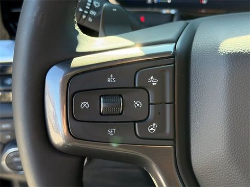 Certified 2025 Chevrolet Silverado 1500 High Country w/ Technology Package image 24