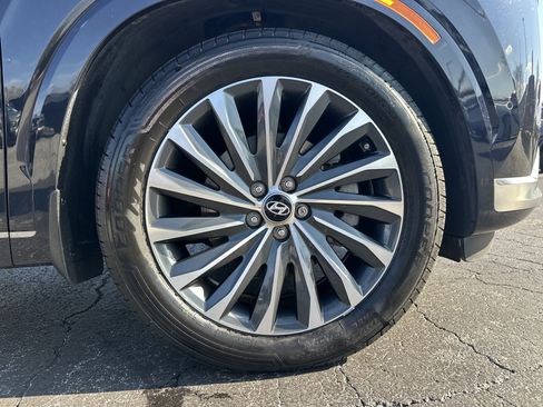 Used 2023 Hyundai Palisade Calligraphy image 13