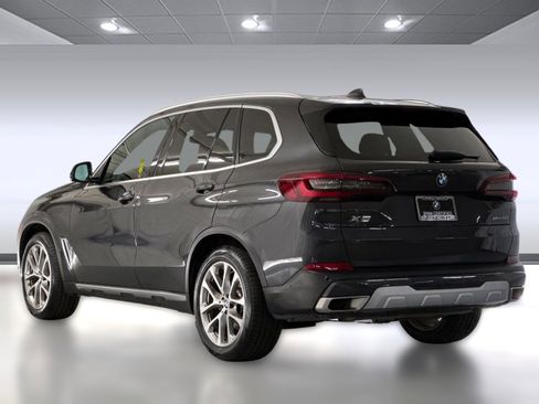 Certified 2023 BMW X5 sDrive40i w/ Climate Comfort Package image 3