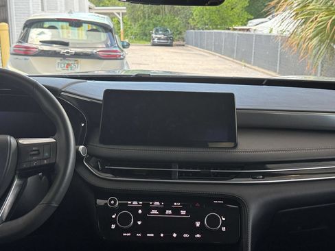 Used 2026 INFINITI QX60 Luxe FWD image 17