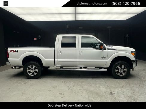 Used 2016 Ford F350 Lariat w/ Lariat Interior Package image 8