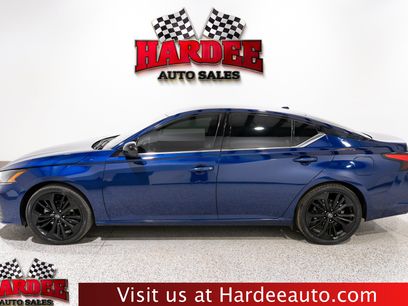 Used 2024 Nissan Altima 2.5 SR
