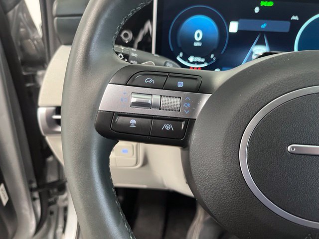 Used 2025 Hyundai Tucson Limited AWD/4WD image 26