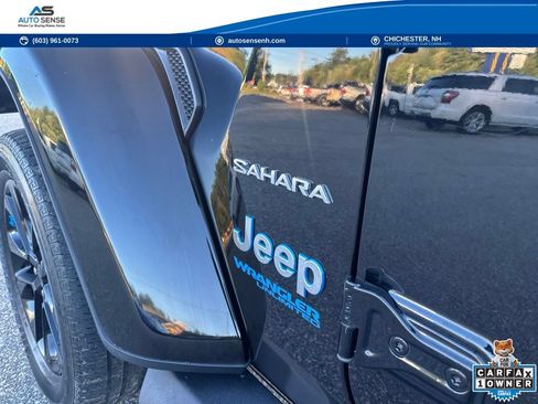 Used 2022 Jeep Wrangler Unlimited Sahara AWD/4WD image 3
