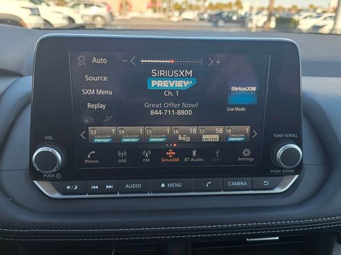 Used 2023 Nissan Rogue SV w/ SV Premium B Package image 26