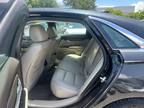 Used 2015 Cadillac XTS Luxury AWD/4WD image 12
