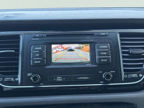 Used 2015 Kia Sedona EX FWD image 37