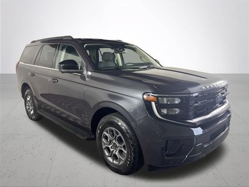 Used 2025 Ford Expedition Active AWD/4WD image 4
