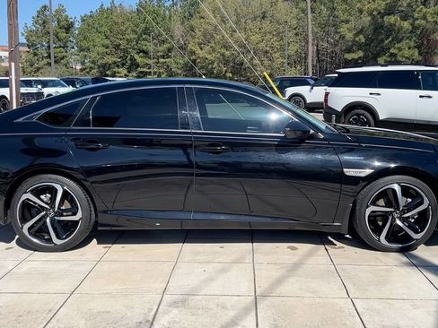 Used 2022 Honda Accord Sport image 16