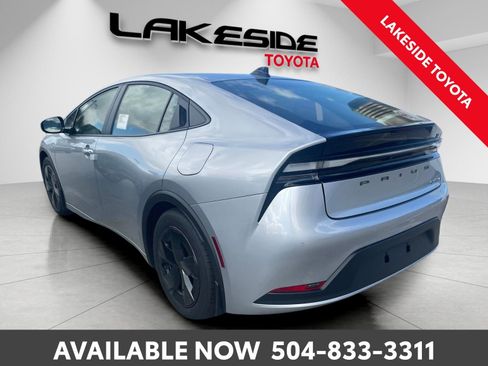 New 2026 Toyota Prius Plug-In Hybrid image 4