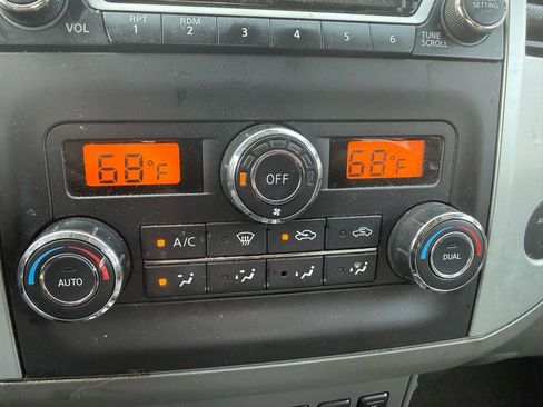 Used 2016 Nissan Frontier SV w/ SV Value Truck Package image 11