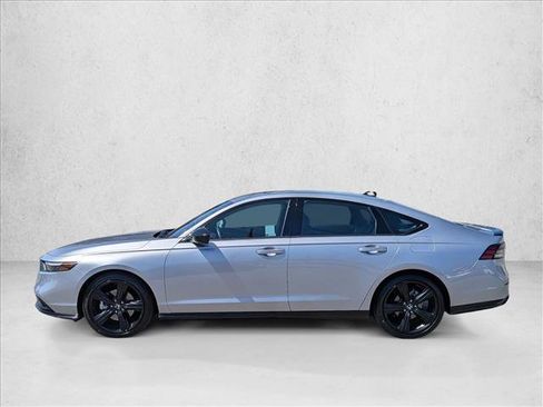 Used 2023 Honda Accord Sport image 9