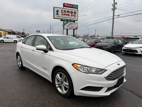 Used 2018 Ford Fusion S image 4