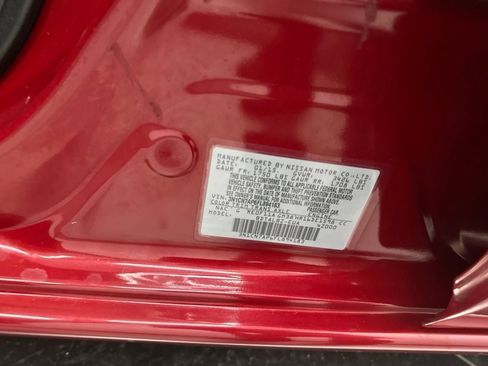 Used 2015 Nissan Versa SV FWD image 24