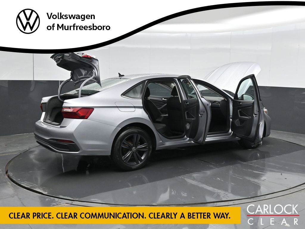 Used 2024 Volkswagen Jetta SE w/ Panoramic Sunroof Package FWD image 49