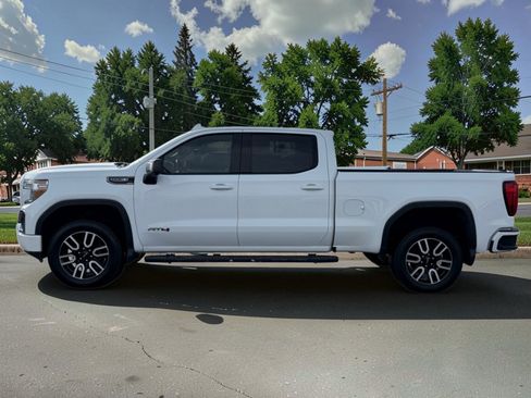 Used 2020 GMC Sierra 1500 AT4 w/ AT4 Preferred Package AWD/4WD image 5