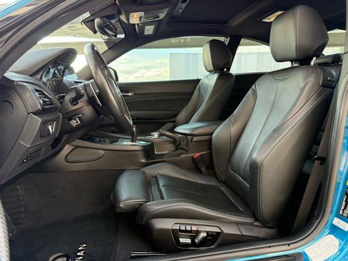 Used 2017 BMW M2 RWD image 65