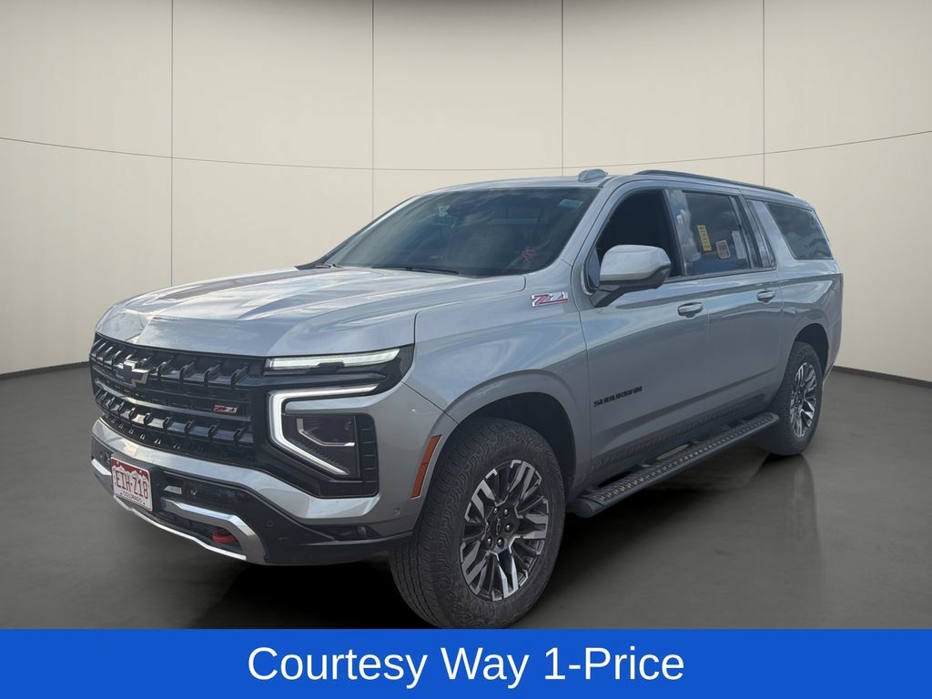 Used 2025 Chevrolet Suburban Z71 AWD/4WD image 4