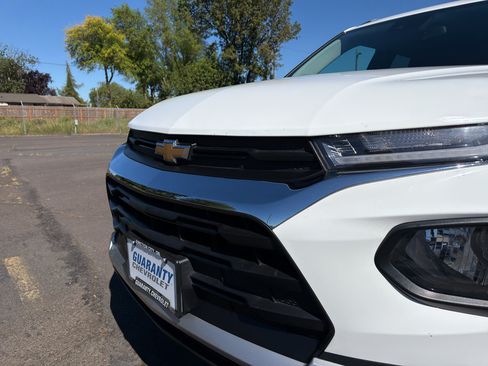 Used 2023 Chevrolet TrailBlazer LT AWD/4WD image 5