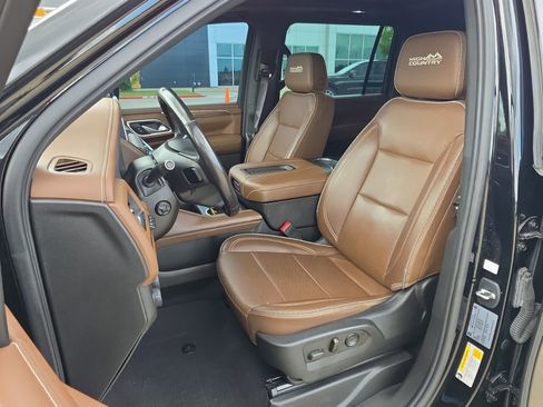Used 2022 Chevrolet Suburban High Country w/ Max Trailering Package AWD/4WD image 13