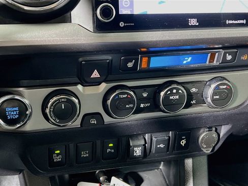 Certified 2020 Toyota Tacoma Limited AWD/4WD image 15