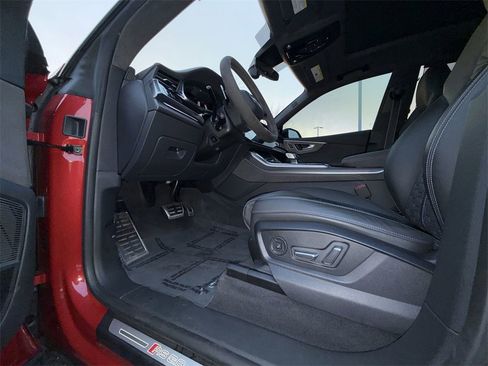 Used 2025 Audi RS Q8 performance image 14