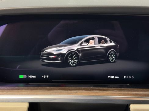 Used 2023 Tesla Model X image 17