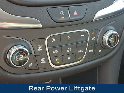 Used 2023 Chevrolet Equinox LT AWD/4WD image 14