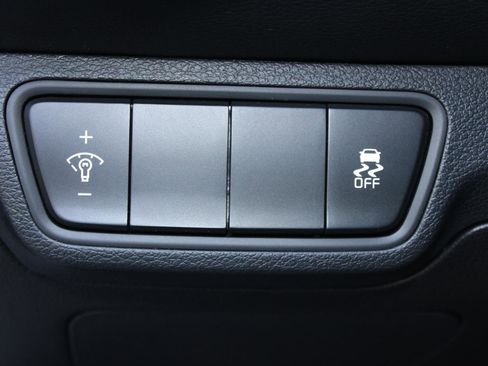 Used 2023 Kia Forte LXS image 15