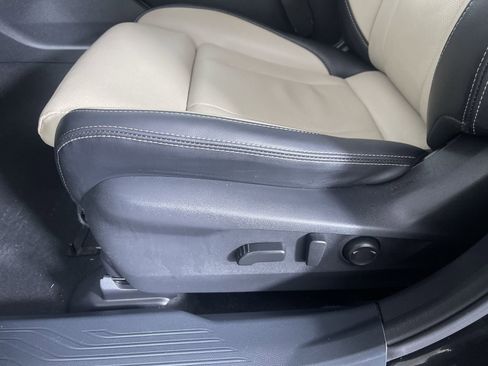 Used 2022 Subaru Outback Limited XT image 13