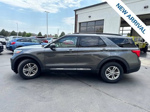 Used 2020 Ford Explorer XLT w/ Equipment Group 202A AWD/4WD image 4