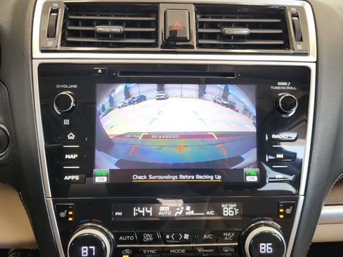 Used 2019 Subaru Outback 2.5i Limited AWD/4WD image 17