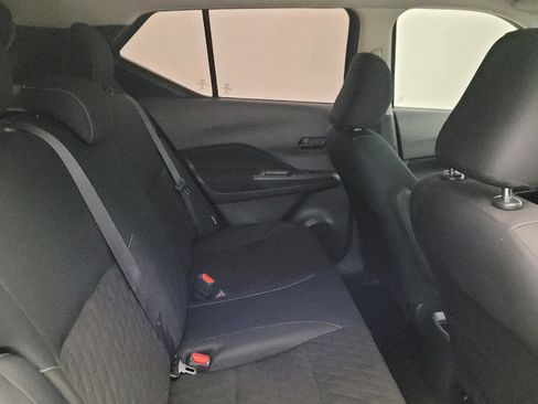 Used 2021 Nissan Kicks S FWD image 19