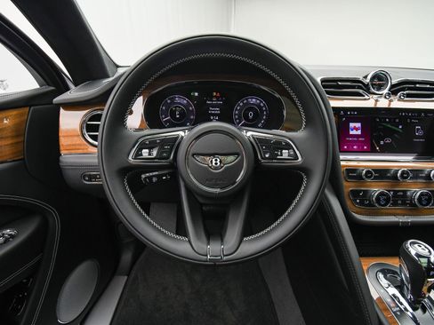 New 2025 Bentley Bentayga image 15