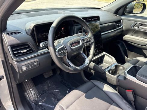 Used 2025 GMC Terrain Elevation w/ Elevation Premium Package AWD/4WD image 18