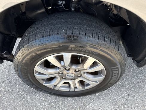 Used 2023 Ford Ranger Lariat w/ Trailer Tow Package AWD/4WD image 11