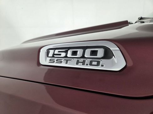 Certified 2025 RAM 1500 Tungsten AWD/4WD image 11