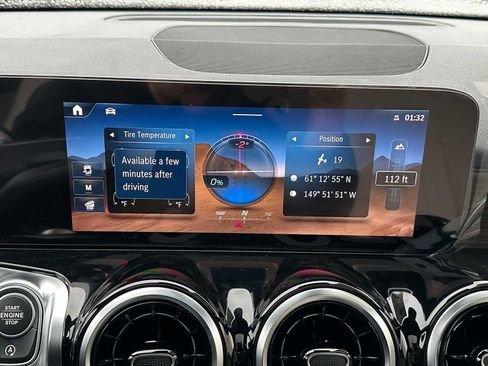 Used 2026 Mercedes-Benz GLB 250 4MATIC image 29